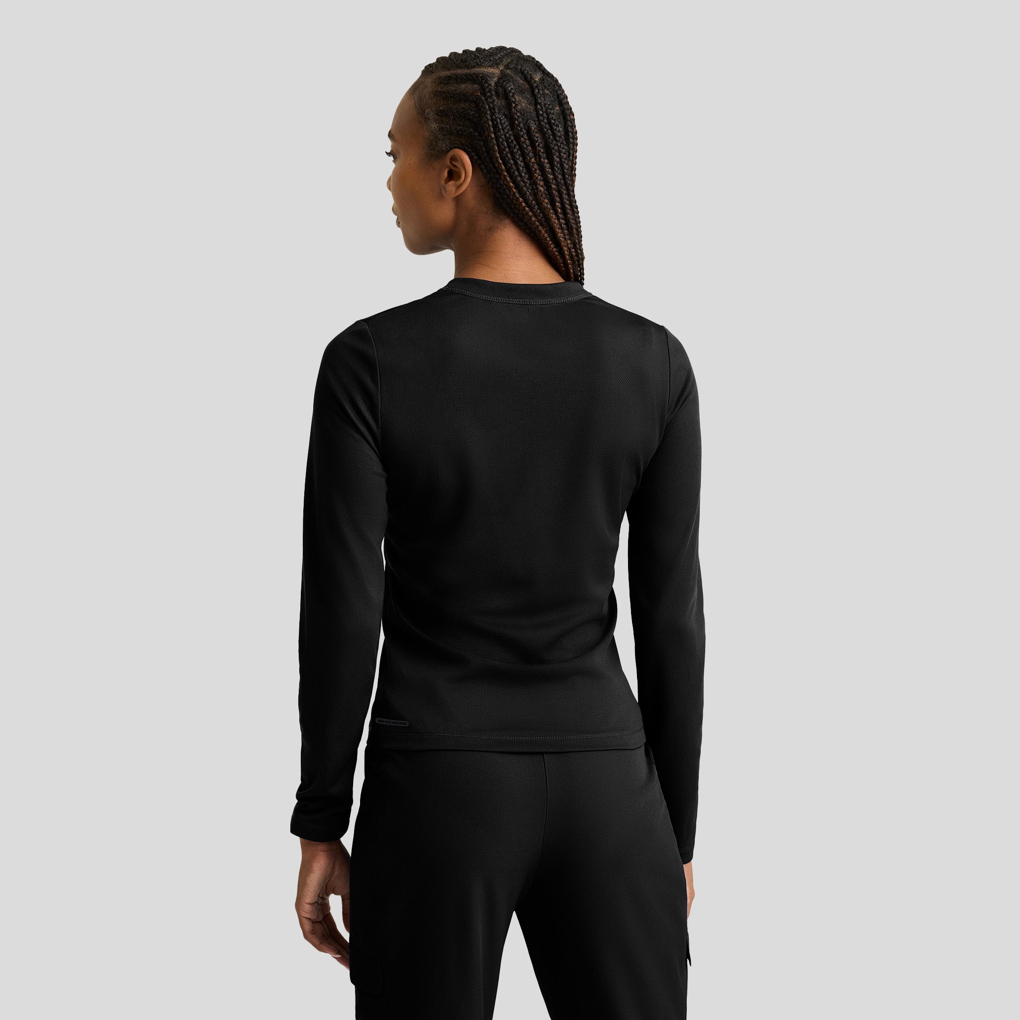 Holly Women's 1-Pocket Crew Neck Long Sleeve Tee | Black