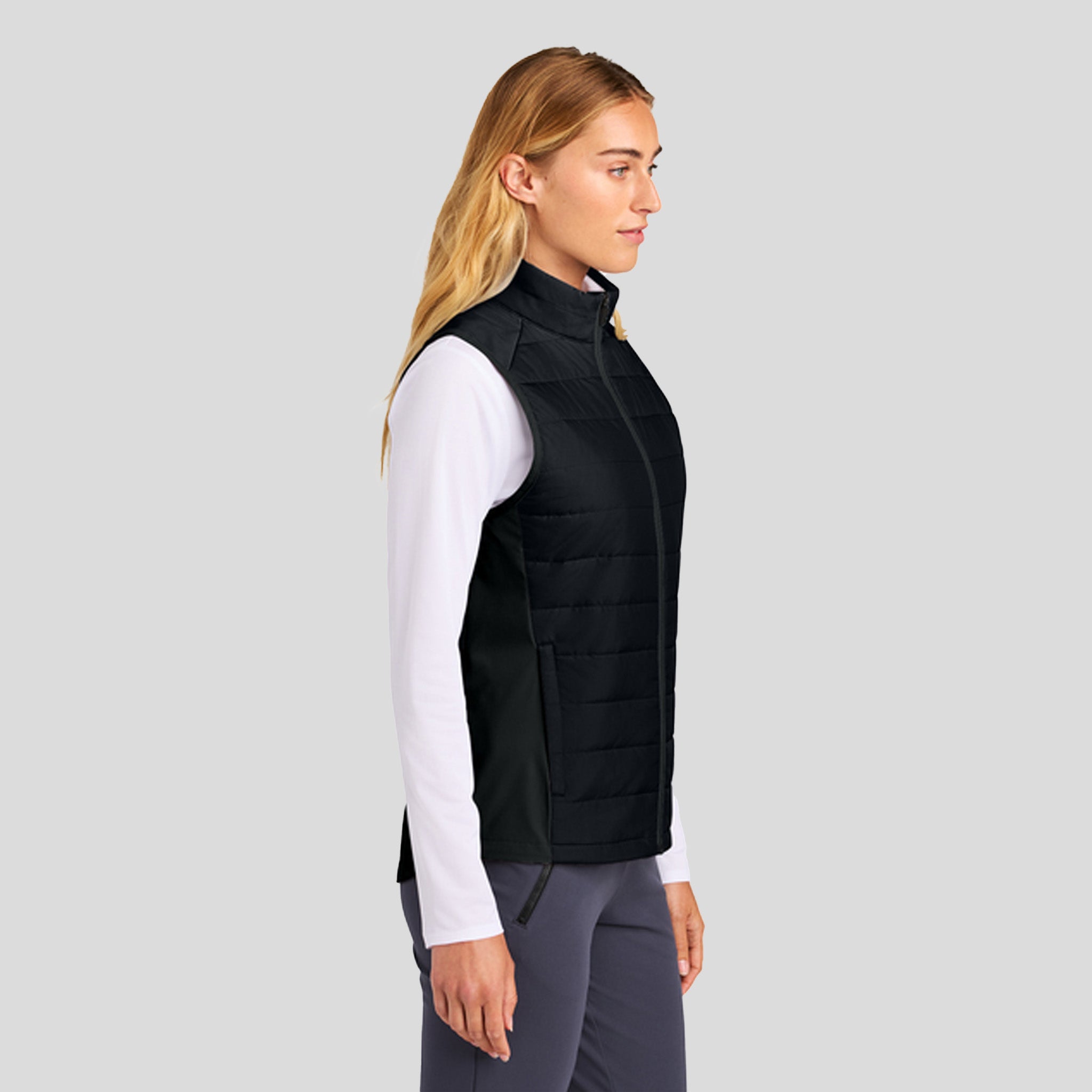 Womenโs Teknical Hybrid Vest | Black